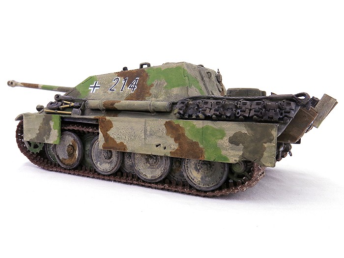 MCJPantherPntv2Rear02SS