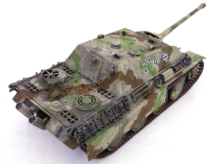 MCJPantherPntv2TopRear01SS